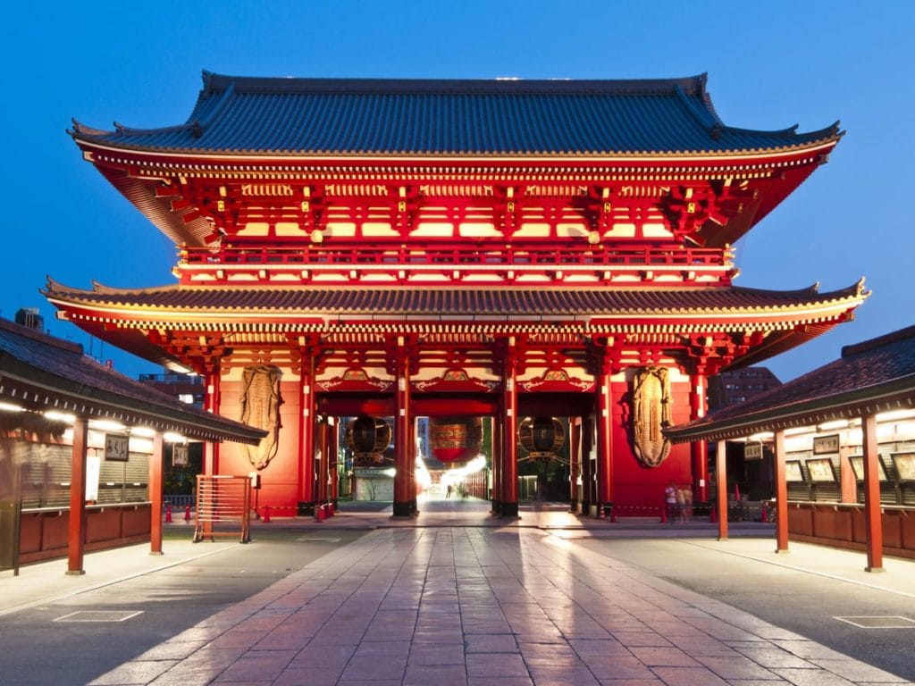 Asakusa Tori no Ichi at the Chokokuji Temple and its annex, Otori Shrine, Asakusa, Tokyo | The Early Airway