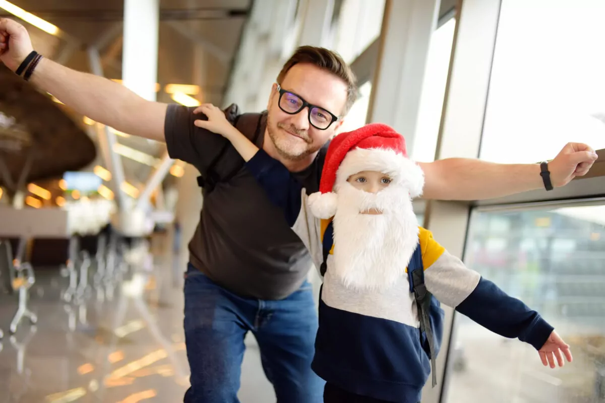 Family Travel Tips: Survive the Holiday Season - The Early Air Way