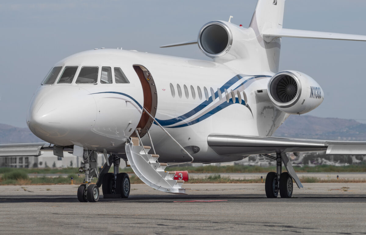 An Overview of Large Private Jets: Which One Is Your Pick? - Early Air Way