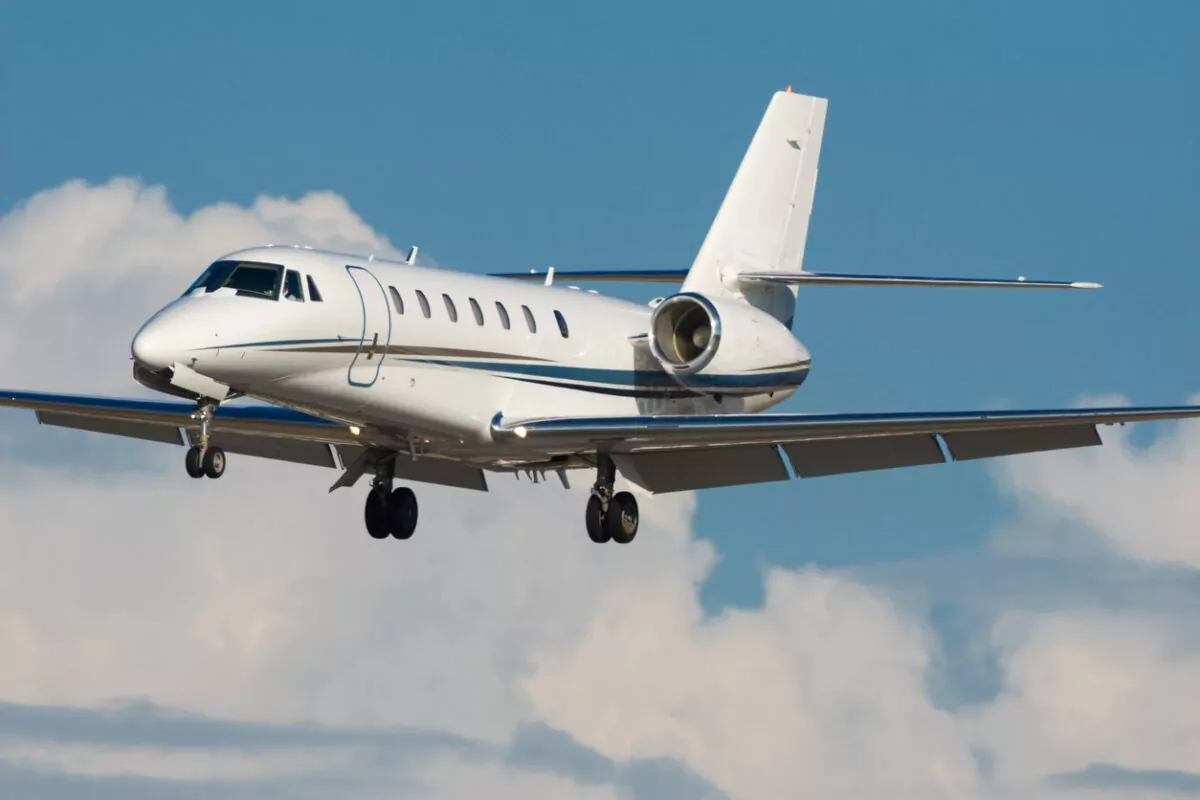 Do Midsize Business Jets Fit Your Travel Needs? - Early Air Way