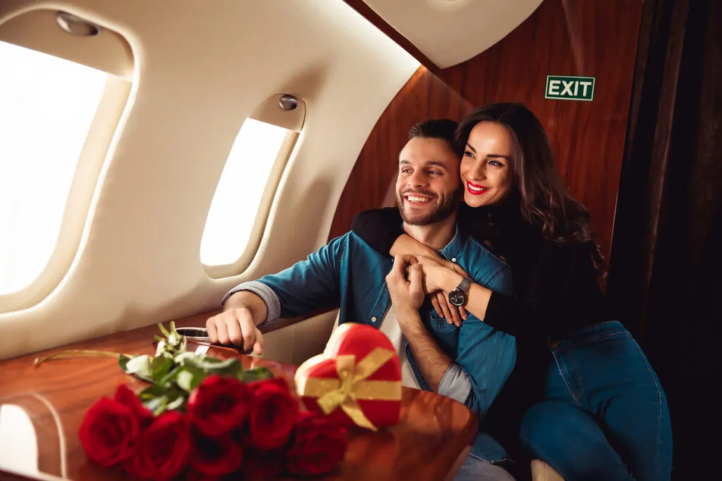 Romantic Weekend Getaways By Private Jet - The Early Air Way