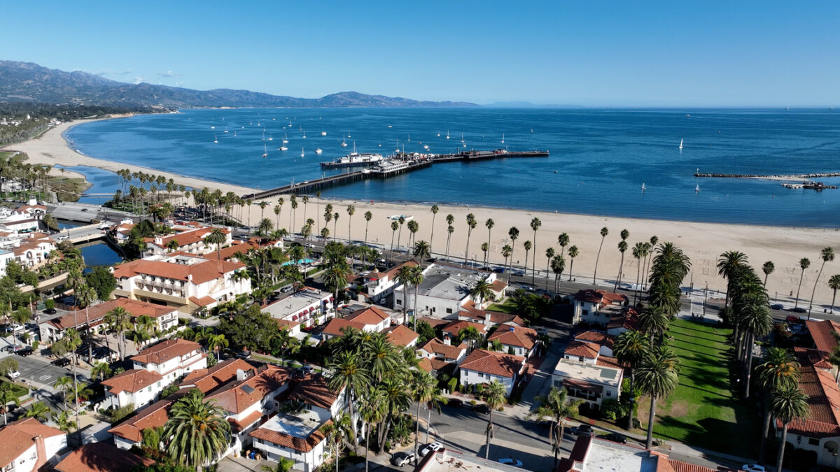 Santa Barbara Travel Guide - The Early Air Way