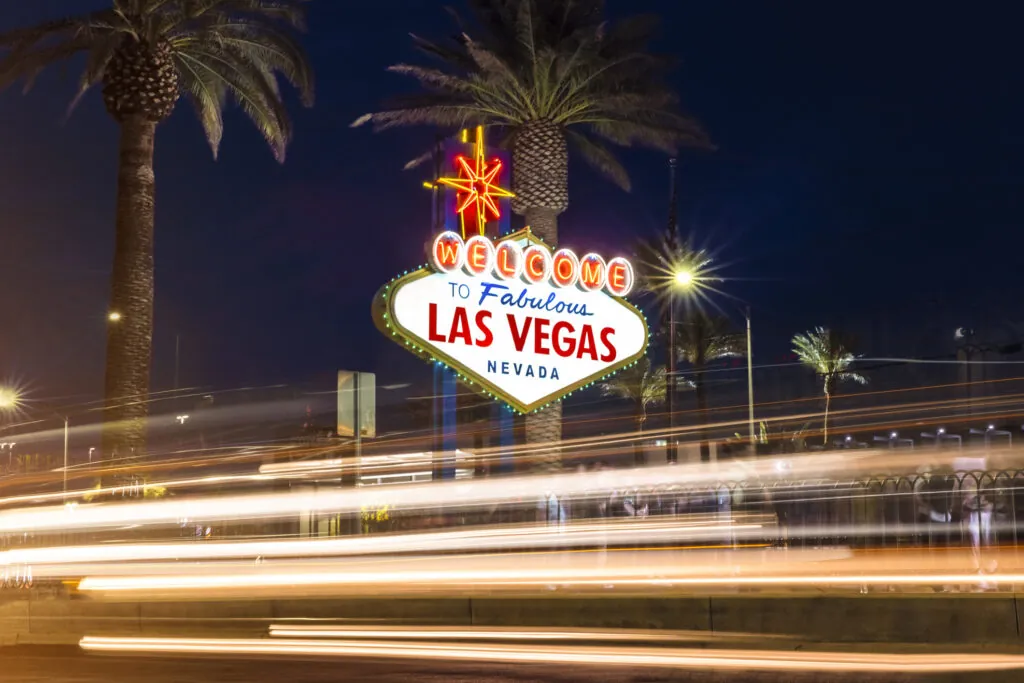 How to Plan A Group Trip to Las Vegas by Private Jet - The Early Airway