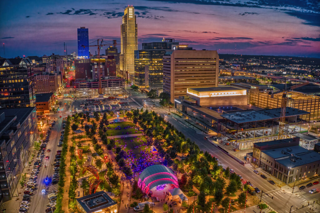 Chartering a Private Jet For Your Omaha Vacation - The Early Air Way